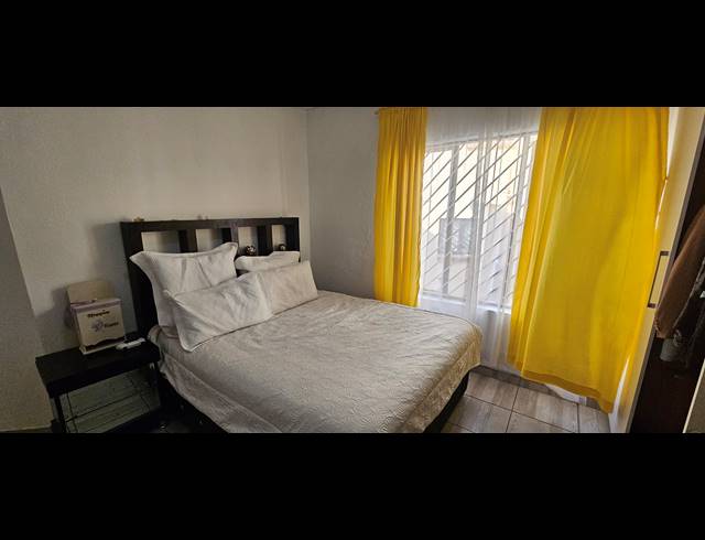3 BEDROOM TOWNHOUSE FOR SALE IN MONDEOR